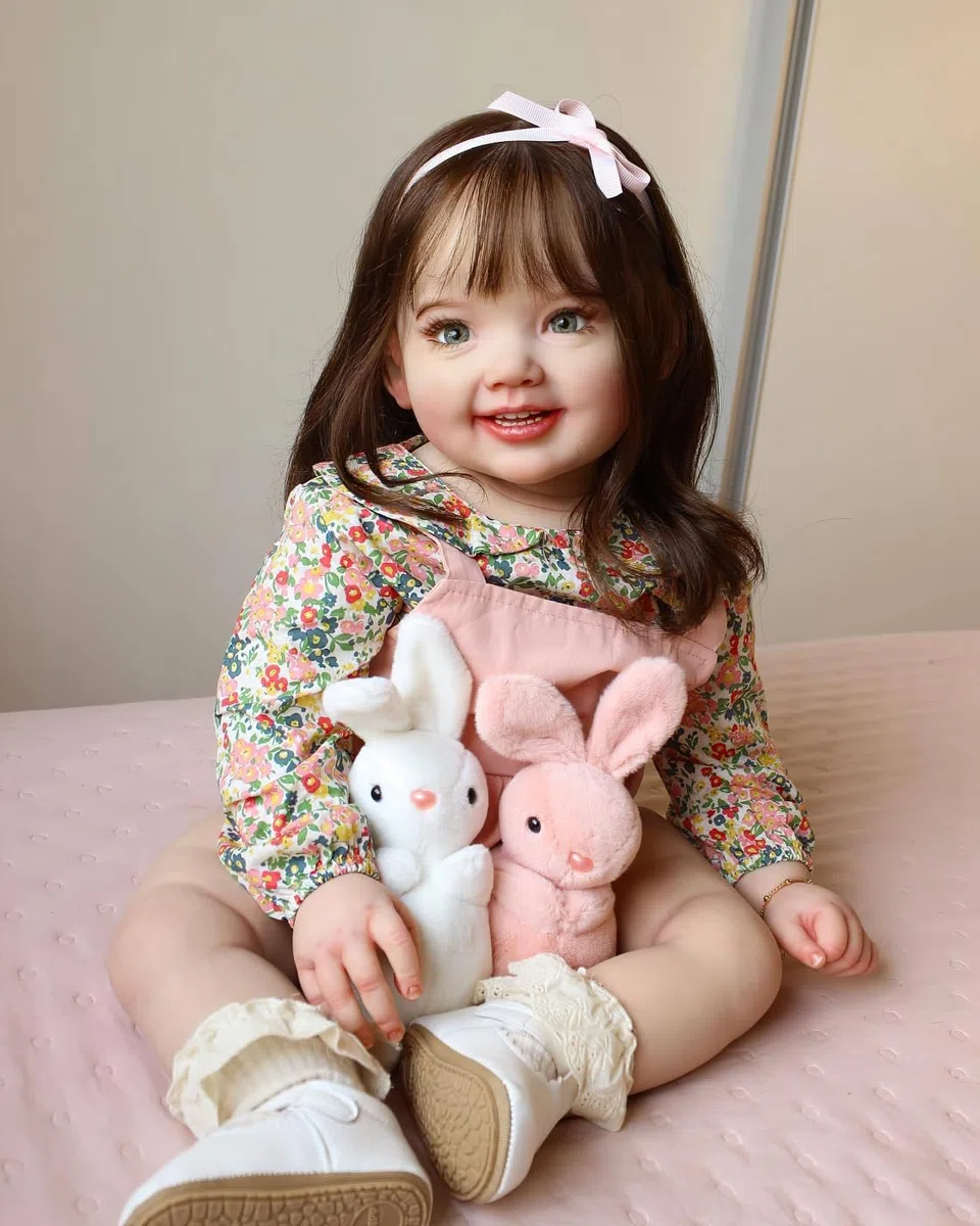 MineeQu 28 Zoll Langes braunes Haar Lebensechte Reborn Prinzessin Mädchen Puppen, die echt Aussehen und Sich echt anfühlen, Realistischee Neugeborene Kleinkind Sammlerpuppe Lächelnd mit Zähnen