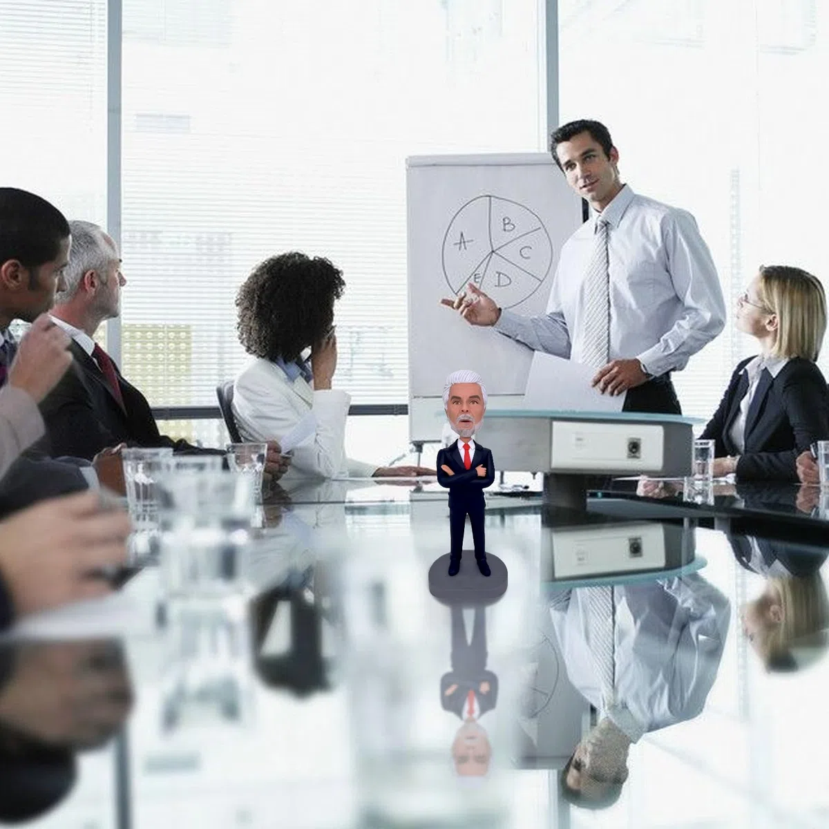 Custom Business Partners Wackelkopf, personalisierte Figur von zwei Partnern, die den dritten anheben, um Erfolg zu feiern, handgefertigtes Geschenk für Geschäftserfolge, Team-Meilensteine und